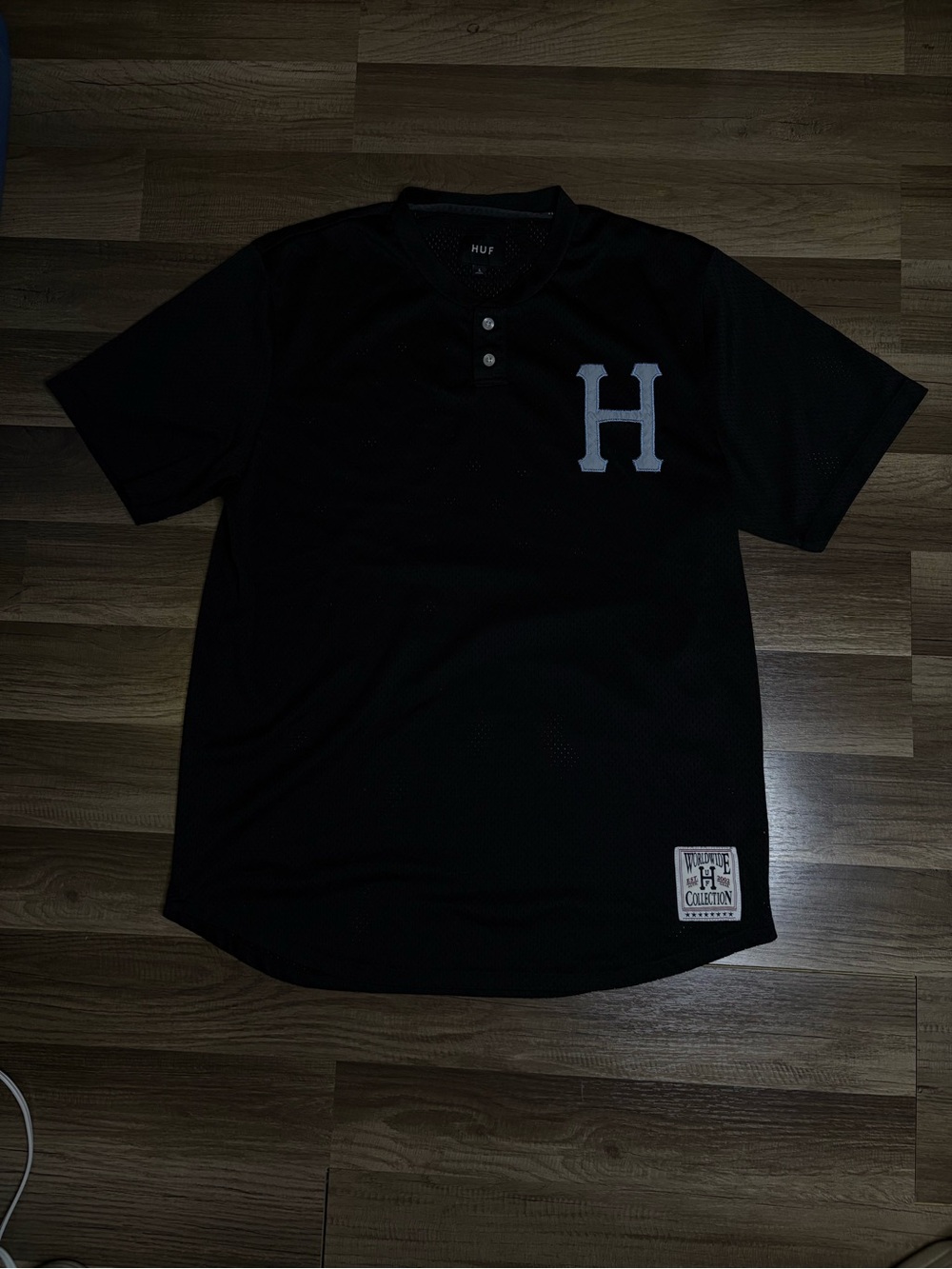 HUF Worldwide Collection Black Mesh Breathable Henley Men's L T-Shirt